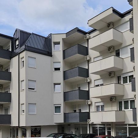Adav Luxus Apartment Visoko Kültér fotó